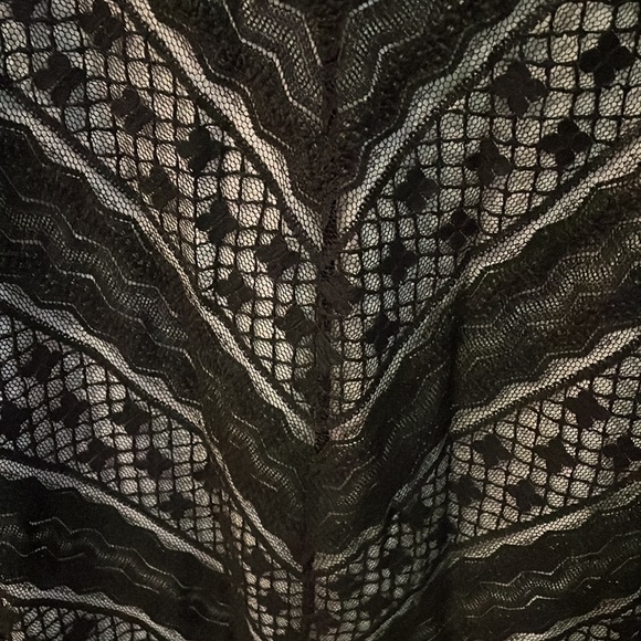 ALFANI PETITE Black Lace Sleeveless Dress Size 4P - Picture 3 of 7